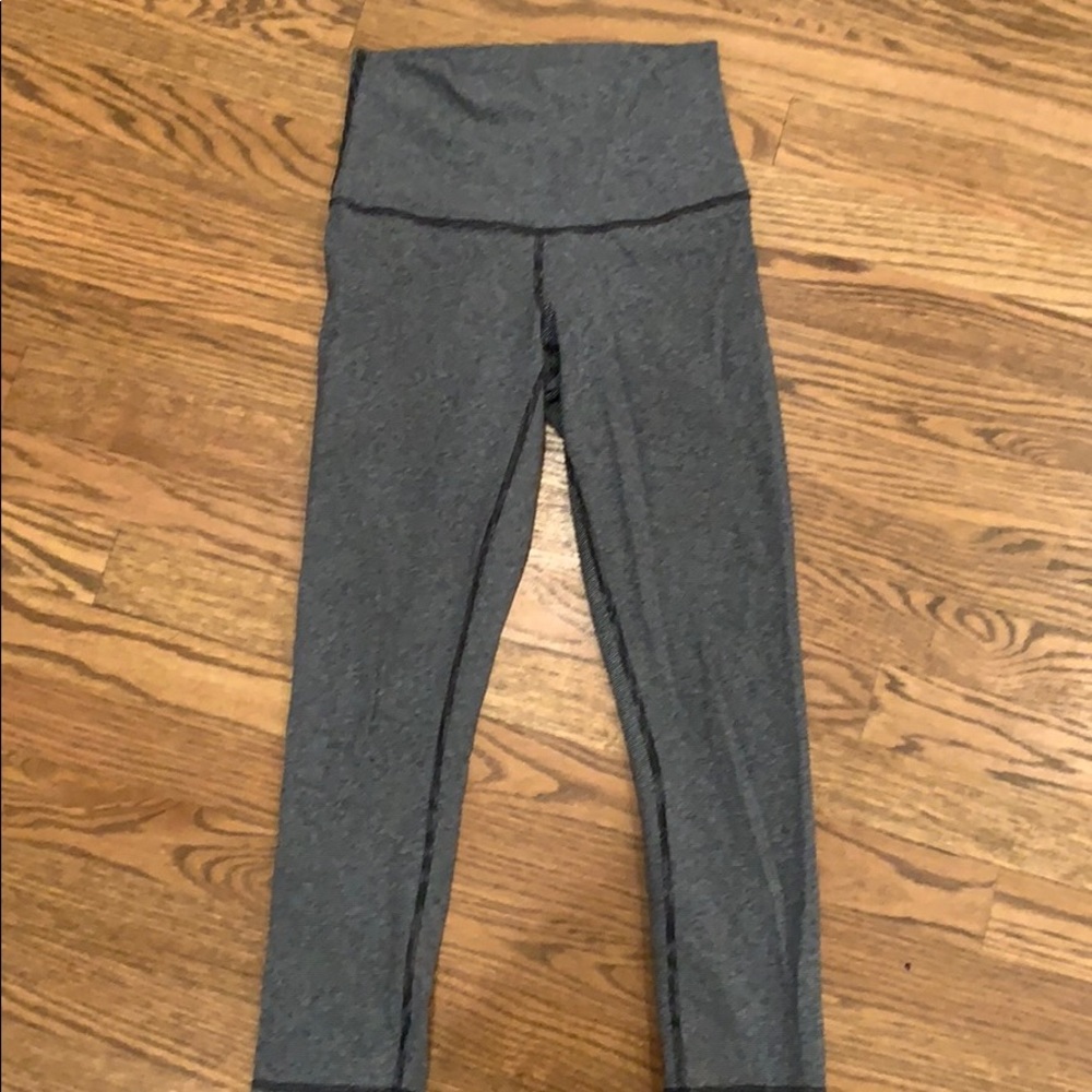 Lululemon high waisted cropped leggings